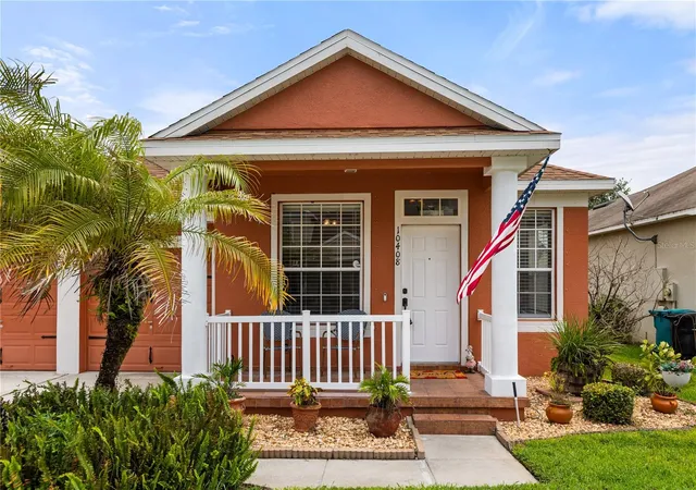 Photo 4 of Single family home for sale at 10408 Eastpark Woods Dr, Orlando, FL 32832 | MLS# O6433287 | Listing updated on 2026-09-08