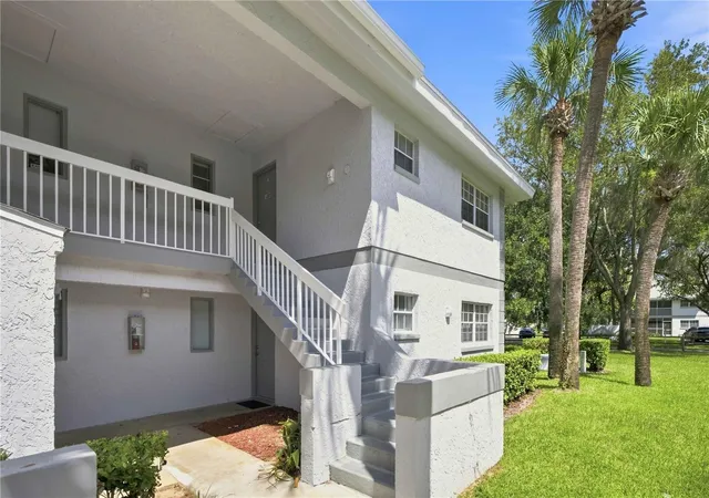 3rd image of 571 Midway Track, SILVER SPRINGS SHORES, FL 34472