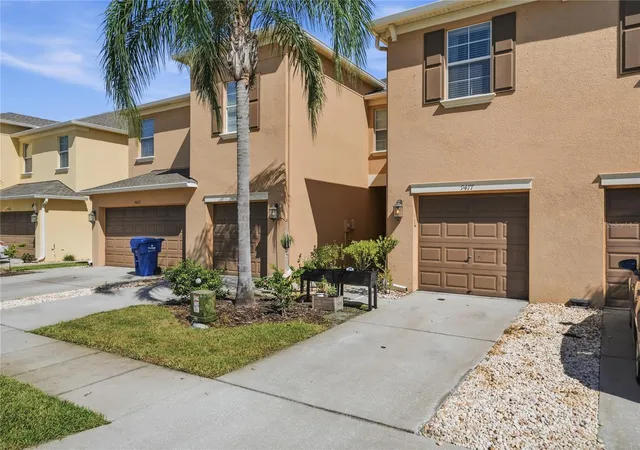 Photo 3 of Townhouse for sale at 9477 Trumpet Vine Loop, Trinity, FL 34655 | MLS# TB8538563 | Listing updated on 2026-10-09