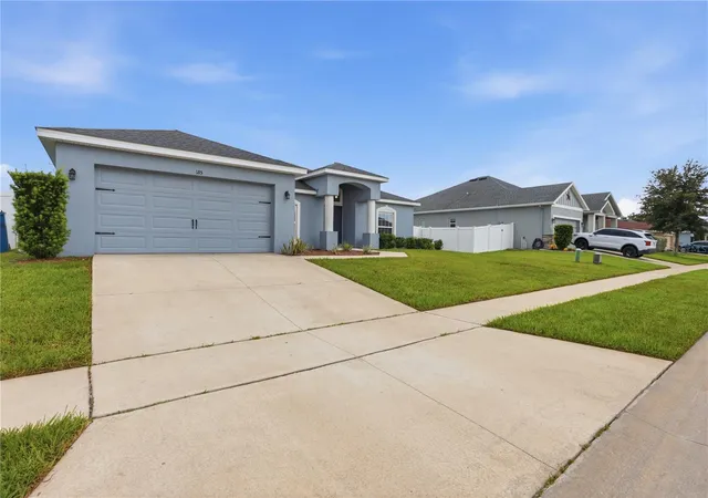 2nd image of 185 Cloverbrook Trl, Davenport, FL 33837 | MLS# O6433305