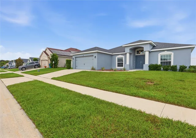 3rd image of 185 Cloverbrook Trl, Davenport, FL 33837 | MLS# O6433305