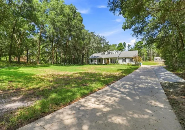 Photo 3 of Single family home for sale at 20257 Sw 97th Place, Dunnellon, FL 34431 | MLS# TB8538577 | Listing updated on 2026-09-01