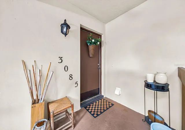 Listing Photo 4 - Condo for sale in building located at 3085 Willow Grn Dr, SARASOTA, FL 34235 - Unit #26