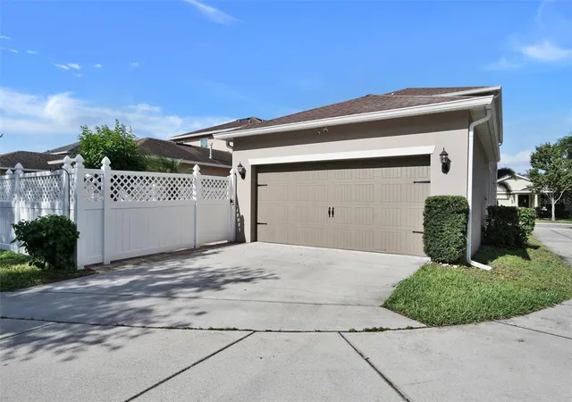 Photo 41 of Single family home for sale at 8111 Pacific Loon St, Winter Garden, FL 34787 | MLS# O6433324 | Listing updated on 2026-08-28