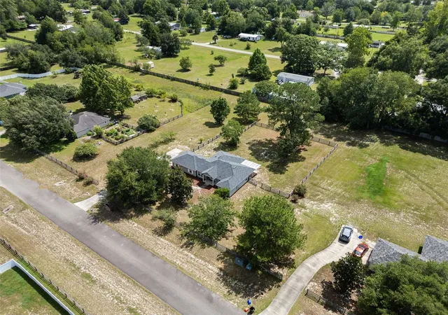 Photo 4 of Single family home for sale at 9445 SW 96th Terrace, Gainesville, FL 32608 | MLS# GC542719 | Listing updated on 2026-09-08