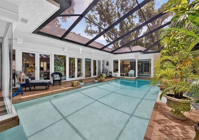 4th image of 602 S Riverhills Dr, Temple Terrace, FL 33617 | MLS# TB8538592