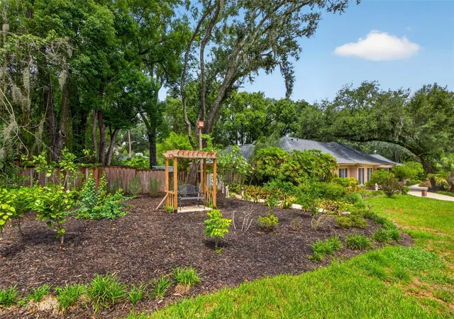 5th image of 602 S Riverhills Dr, Temple Terrace, FL 33617 | MLS# TB8538592