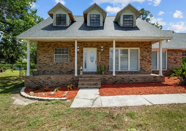 Photo 2 of Single family home for sale at 1715 Lake Miriam Dr, Lakeland, FL 33813 | MLS# L4964257 | Listing updated on 2026-10-06
