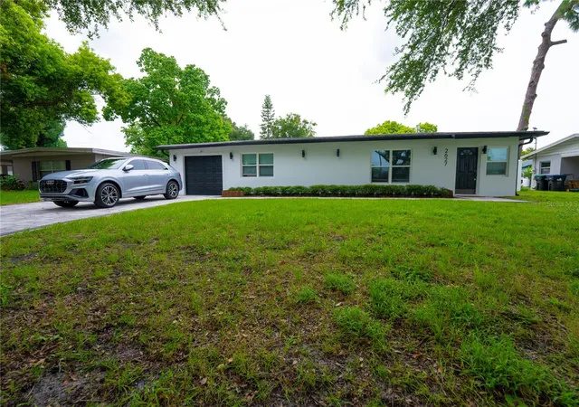 1st image of 2627 Ambergate Rd, Winter Park, FL 32792 | MLS# O6433352