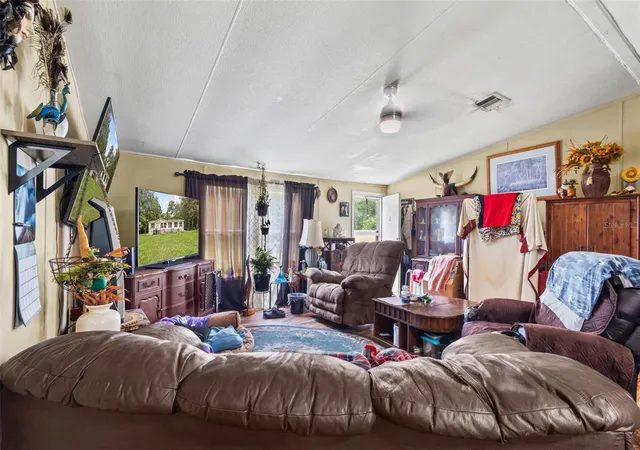 Photo 20 of Manufactured home for sale at 3773 Sw Herlong St, Fort White, FL 32038 | MLS# GC542720 | Listing updated on 2026-09-08