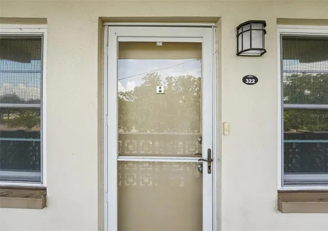 Listing Photo 4 - Condo for sale in building located at 951 79Th Ave N, St. Petersburg, FL 33702 - Unit #322