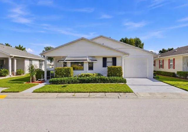 Photo 1 of Single family home for sale at 2033 Long Boat Dr, Lakeland, FL 33810 | MLS# L4964260 | Listing updated on 2026-10-20