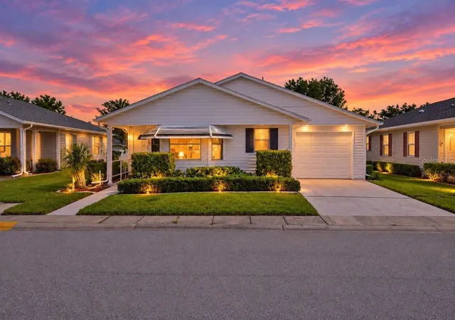Photo 1 of Single family home for sale at 2033 Long Boat Dr, Lakeland, FL 33810 | MLS# L4964260 | Listing updated on 2026-10-20
