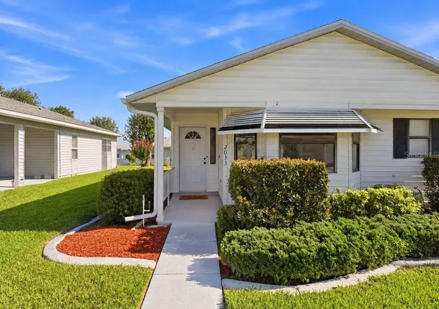 Photo 3 of Single family home for sale at 2033 Long Boat Dr, Lakeland, FL 33810 | MLS# L4964260 | Listing updated on 2026-10-20