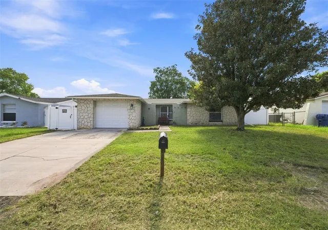 Photo 2 of Sale Pending at 9040 Crabtree Ln, Port Richey, FL 34668 | MLS# TB8538612 | Listing updated on 2026-10-03