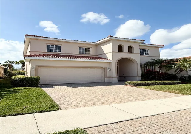 Photo 2 of Single family home for sale at 15470 Laguna Hills Dr, FORT MYERS, FL 33908 | MLS# C7529561 | Listing updated on 2026-10-15