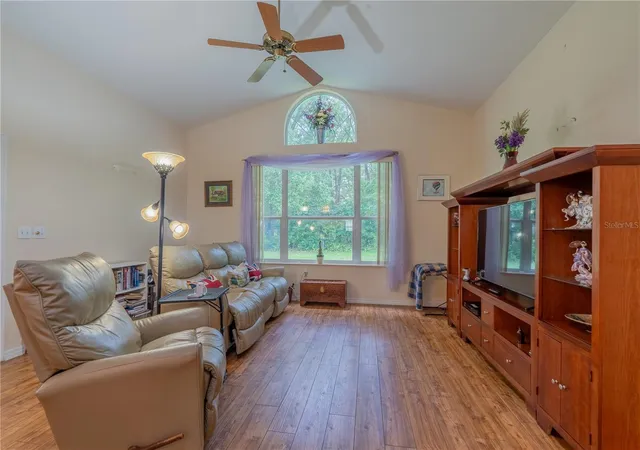 Photo 3 of Single family home for sale at 10971 Sw 69th Circle, Ocala, FL 34476 | MLS# OM730356 | Listing updated on 2026-09-19