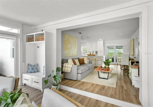 Photo 3 of Single family home for sale at 3510 Chelsea St, Orlando, FL 32803 | MLS# O6433366 | Listing updated on 2026-09-13