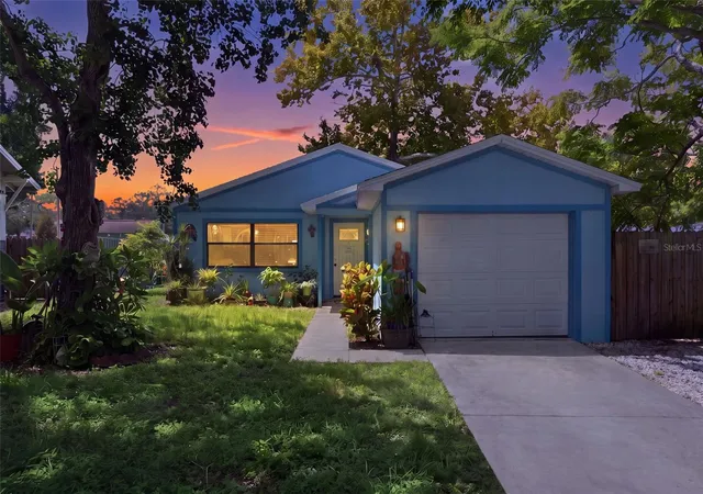 Photo 1 of Sale Pending at 1304 E Boyer St, Tarpon Springs, FL 34689 | MLS# TB8538628 | Listing updated on 2026-08-29