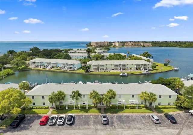 Photo 1 of Condo for sale at 5023 Starfish Dr Se #E, Saint Petersburg, FL 33705 | MLS# TB8538633 | Listing updated on 2026-08-29