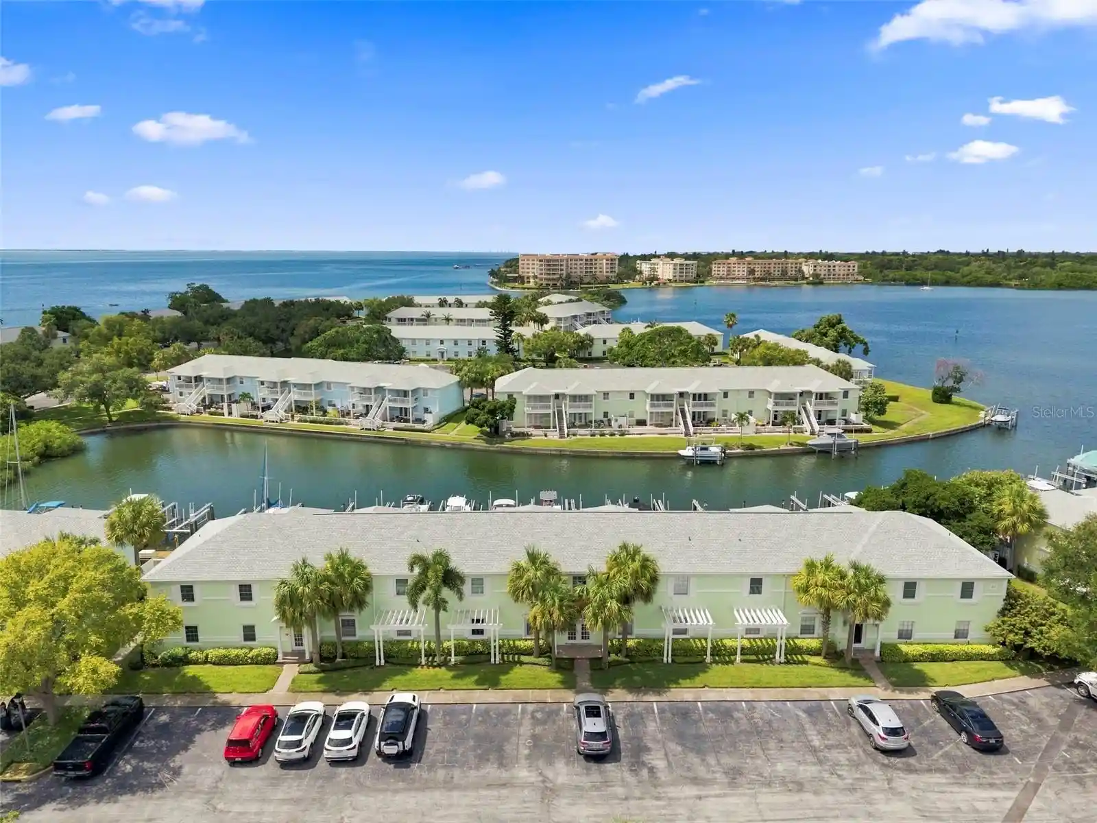 Listing Photo 1 - Condo for sale in 5023 Starfish Dr Se located at 5023 Starfish Dr Se, ST PETERSBURG, FL 33705 - Unit 5023 Starfish Dr SE