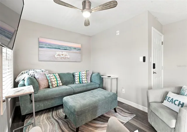 Listing Photo 4 - Condo for sale in building located at 5023 Starfish Dr Se, ST PETERSBURG, FL 33705 - Unit #E