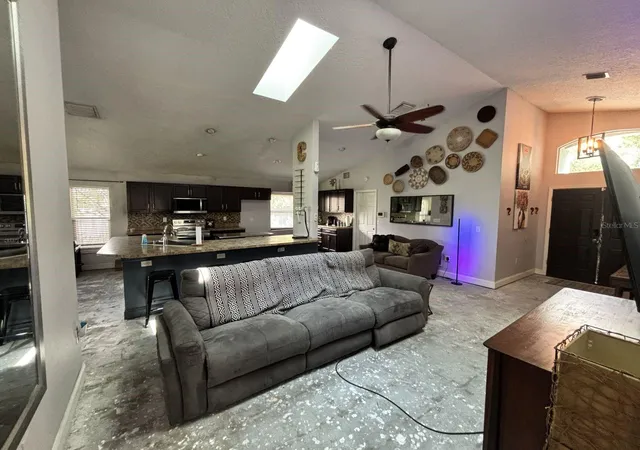3rd image of 6473 Long Breeze Rd, Orlando, FL 32810 | MLS# O6433378