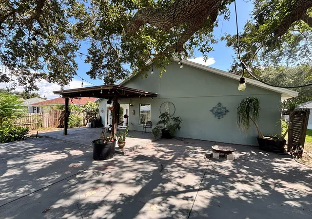 4th image of 6473 Long Breeze Rd, Orlando, FL 32810 | MLS# O6433378
