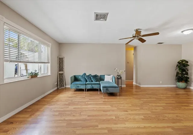 Photo 5 of Single family home for sale at 5865 Tern Dr, New Port Richey, FL 34652 | MLS# W7888573 | Listing updated on 2026-08-29
