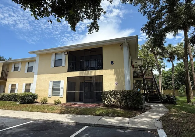 Photo 1 of Condo for sale at 3001 58th Ave S #613, St Petersburg, FL 33712 | MLS# TB8538646 | Listing updated on 2026-08-31