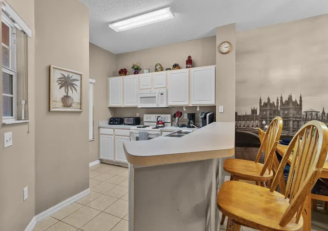 Photo 5 of Townhouse for sale at 8454 Crystal Cvs Loop, Kissimmee, FL 34747 | MLS# S5155594 | Listing updated on 2026-08-31