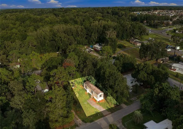 Manufactured home for sale at 11945 SE 99th Court, BELLEVIEW, FL 34420 | MLS# OM730363