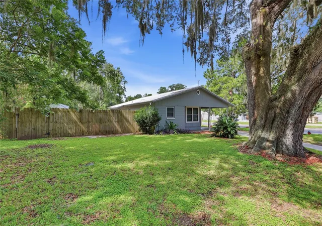 Photo 3 of Single family home for sale at 14004 Nw 158th Avenue, Alachua, FL 32615 | MLS# GC542724 | Listing updated on 2026-09-30