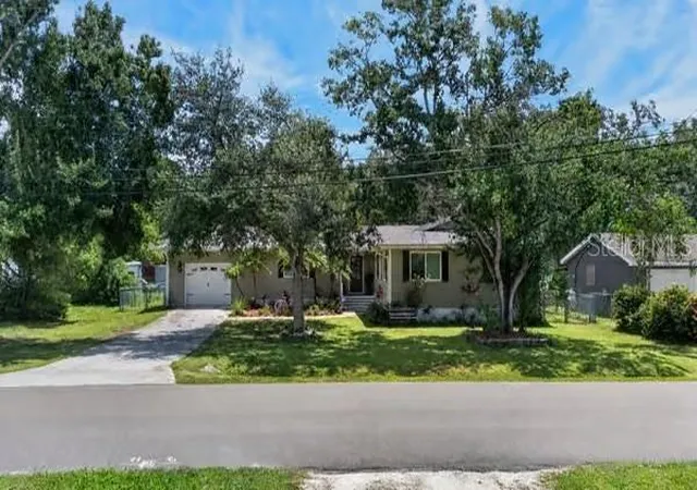 Photo 2 of Single family home for sale at 716 Leffingwell Ave, Ellenton, FL 34222 | MLS# A4702930 | Listing updated on 2026-10-03