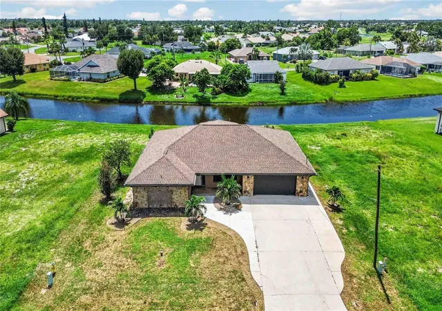 Photo 2 of Single family home for sale at 166 Mark Twain Ln, Rotonda West, FL 33947 | MLS# N6145349 | Listing updated on 2026-08-16