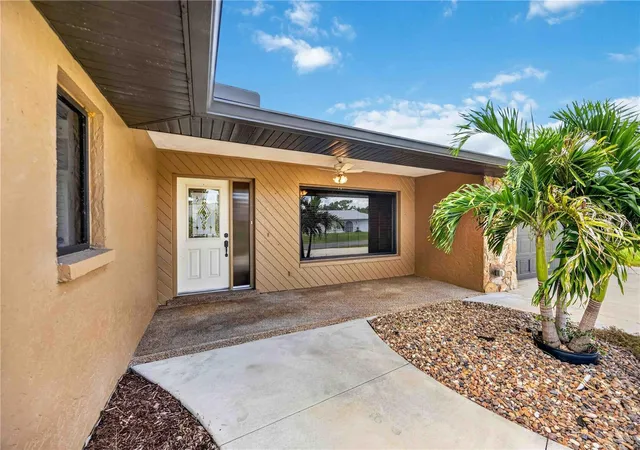 Photo 3 of Single family home for sale at 166 Mark Twain Ln, Rotonda West, FL 33947 | MLS# N6145349 | Listing updated on 2026-08-16