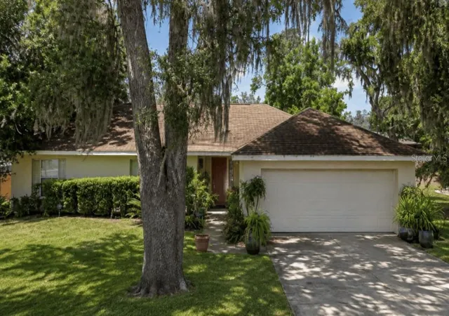 Photo 1 of Single family home for sale at 31 Juniper Trl Run, Ocala, FL 34480 | MLS# OM730367 | Listing updated on 2026-09-15