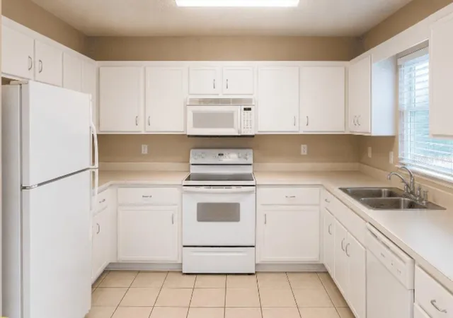 Photo 3 of Single family home for sale at 31 Juniper Trl Run, Ocala, FL 34480 | MLS# OM730367 | Listing updated on 2026-09-15