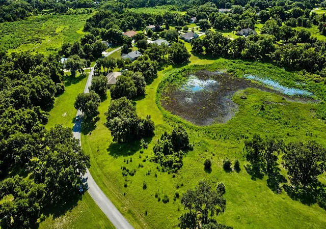 3rd image of 8806 E Sweetwater Dr, Inverness, FL 34450 | MLS# G5116430