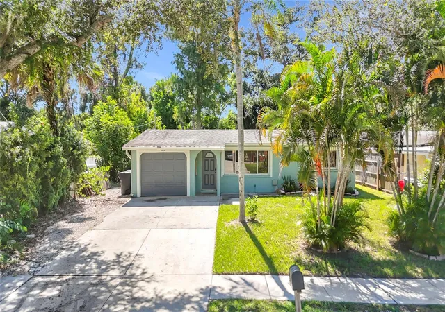 Photo 1 of Single family home for sale at 2212 Vinson Ave, Sarasota, FL 34232 | MLS# A4702939 | Listing updated on 2026-09-29