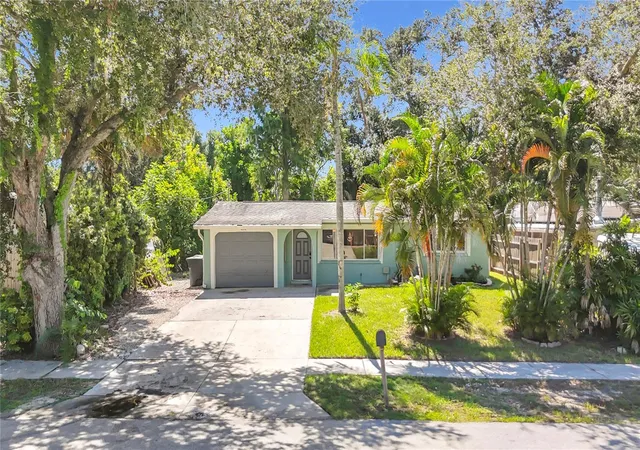 Photo 3 of Single family home for sale at 2212 Vinson Ave, Sarasota, FL 34232 | MLS# A4702939 | Listing updated on 2026-09-29
