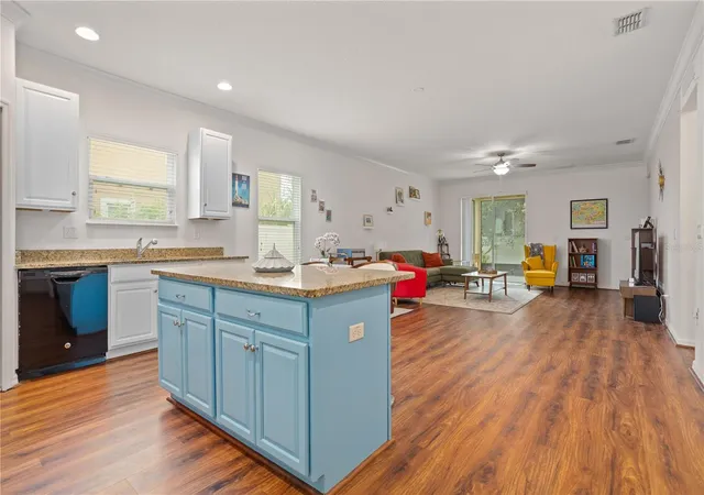Photo 4 of Single family home for sale at 2916 Moonstone Bnd, Kissimmee, FL 34758 | MLS# O6433425 | Listing updated on 2026-09-20