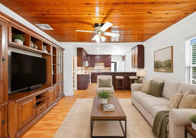 Photo 2 of Single family home for sale at 3620 Burlington Ave N, Saint Petersburg, FL 33713 | MLS# TB8538690 | Listing updated on 2026-09-08