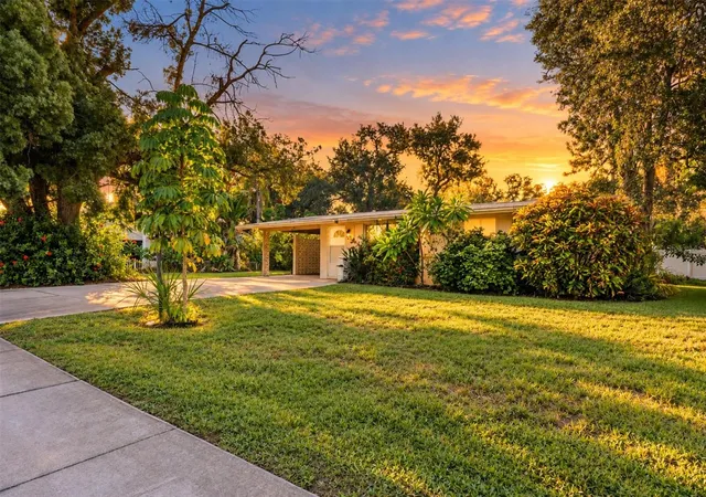 Single family home for sale at 260 Shamrock Dr, VENICE, FL 34293 | MLS# A4702943