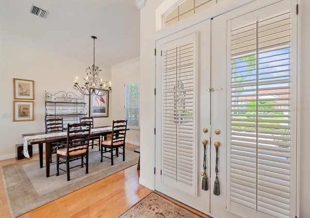 5th image of 7213 Southgate Ct, Sarasota, FL 34243 | MLS# A4702944