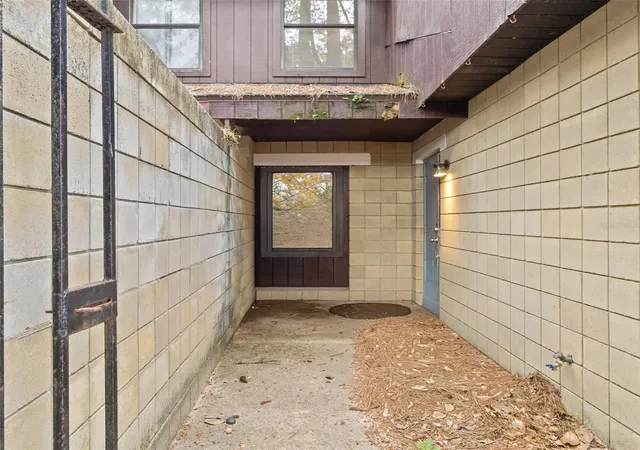 2nd image of 4705 Sw 69th Ter, Gainesville, FL 32608 | MLS# GC542727