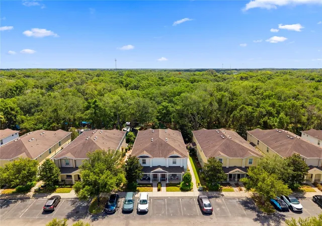 Photo 2 of Townhouse for sale at 4824 Chatterton Way, Riverview, FL 33578 | MLS# TB8538712 | Listing updated on 2026-10-06