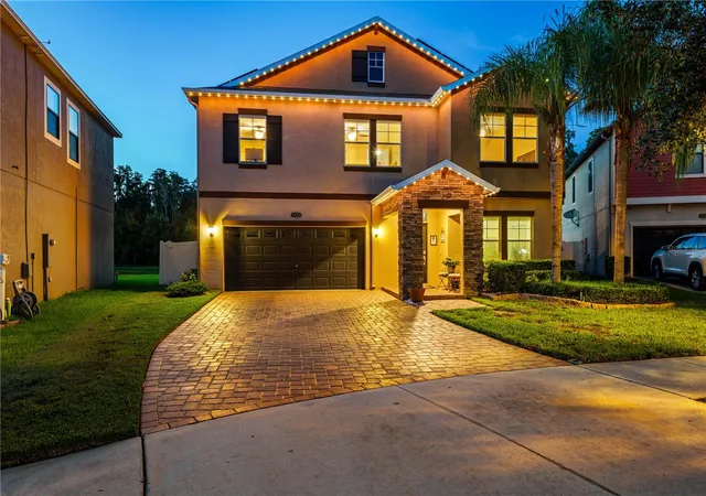 Photo 2 of Single family home for sale at 10704 Pegasus Valley Ct, Tampa, FL 33647 | MLS# TB8538732 | Listing updated on 2026-09-08