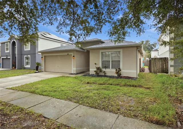 Photo 3 of Single family home for sale at 10412 Fly Fishing St, Riverview, FL 33569 | MLS# TB8538739 | Listing updated on 2026-10-09