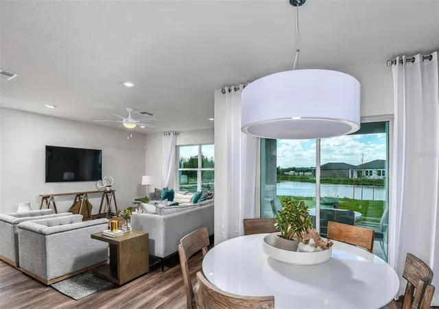 Photo 4 of Sale Pending at 10511 Sapphire Breeze Cvs, Parrish, FL 34219 | MLS# TB8538742 | Listing updated on 2026-10-23